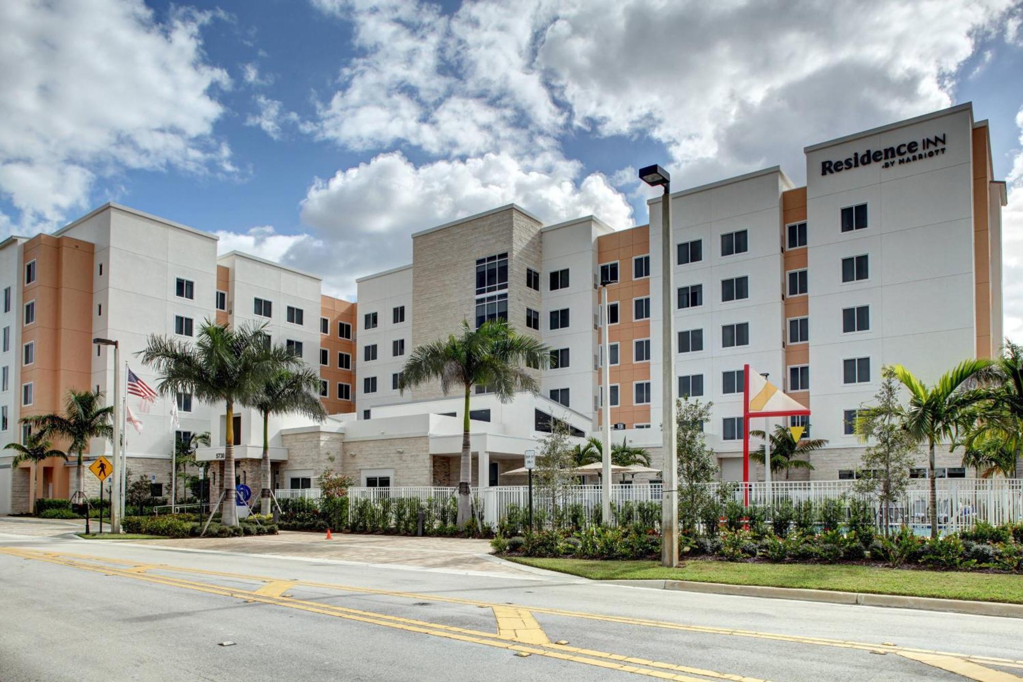 Residence Inn Fort Lauderdale Coconut Buitenkant foto